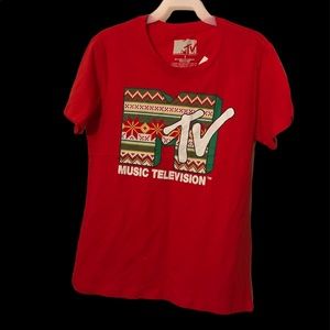 Small red mtv shirt